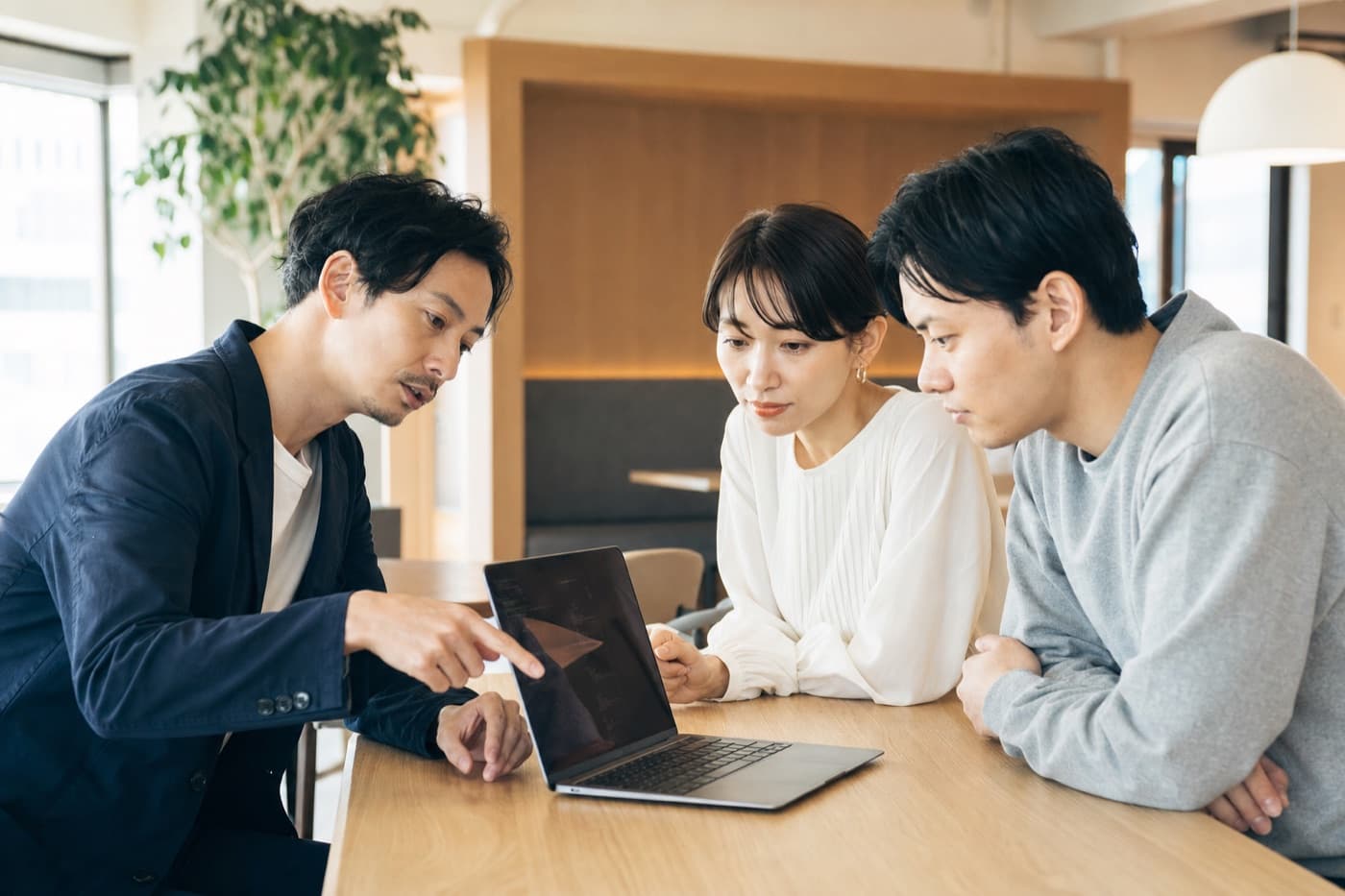 研修で実際にClaude Codeを操作しながら学ぶ様子